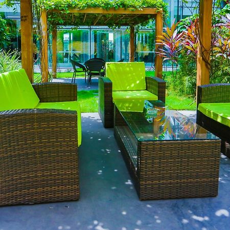 Radisson Blu Hotel, Abidjan Airport מראה חיצוני תמונה