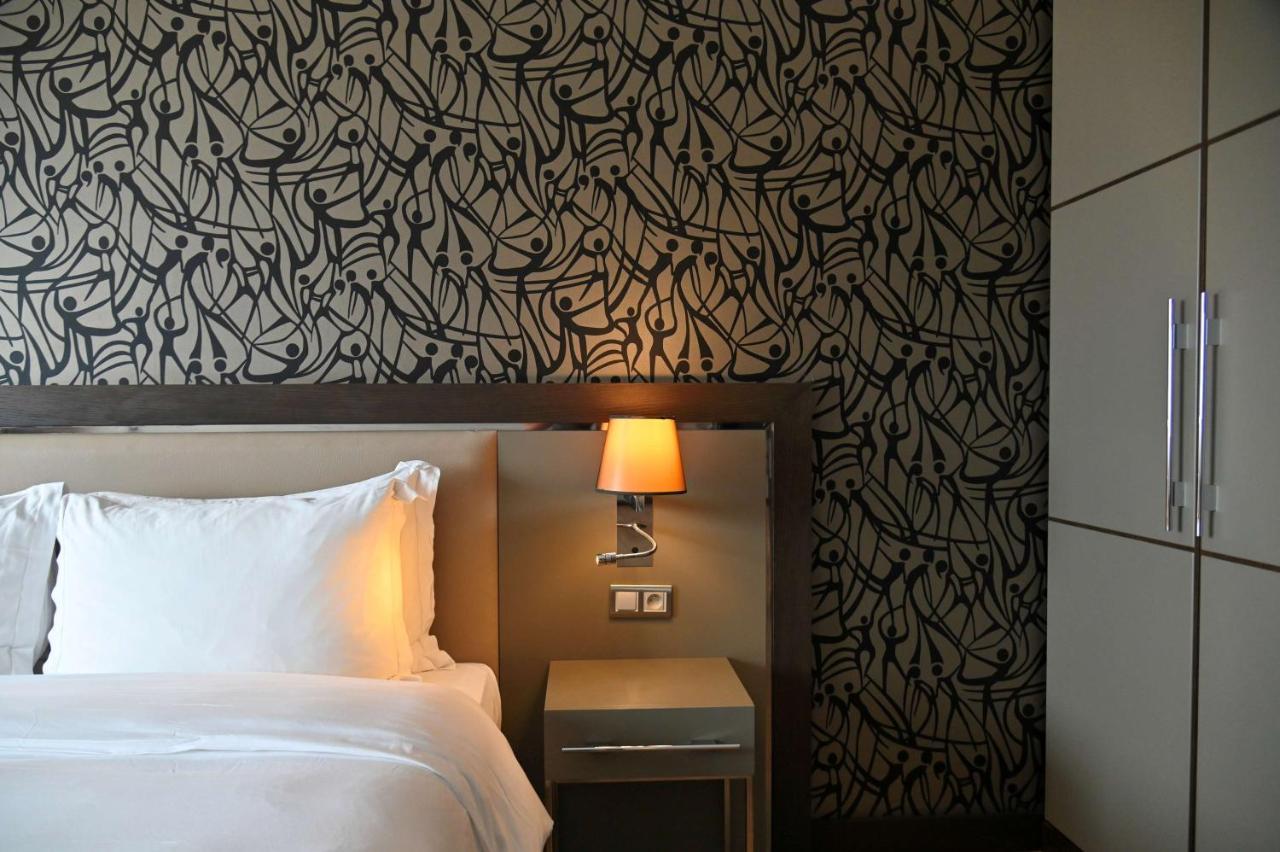 Radisson Blu Hotel, Abidjan Airport מראה חיצוני תמונה