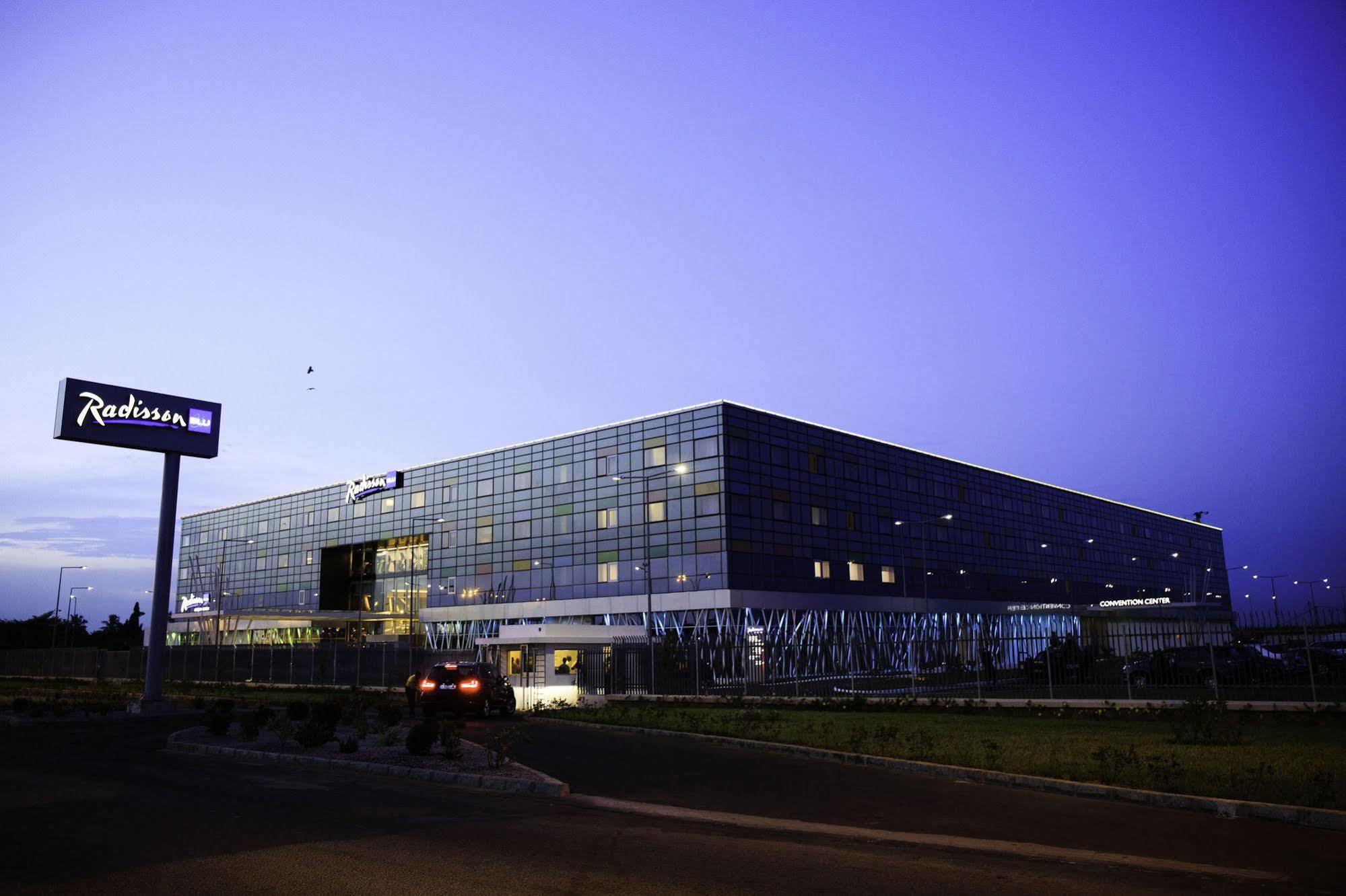 Radisson Blu Hotel, Abidjan Airport מראה חיצוני תמונה