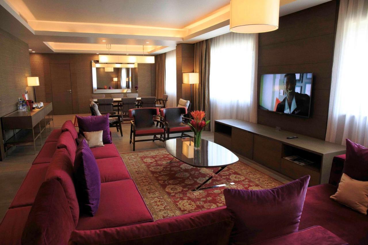 Radisson Blu Hotel, Abidjan Airport מראה חיצוני תמונה